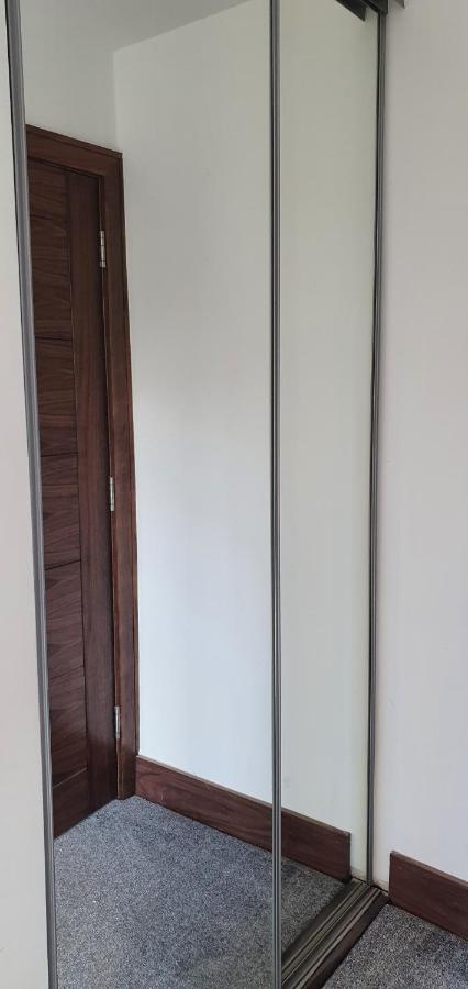 Studios At 74 스윈던 외부 사진